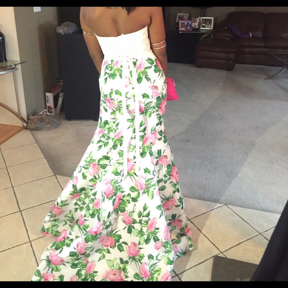 Prom dress