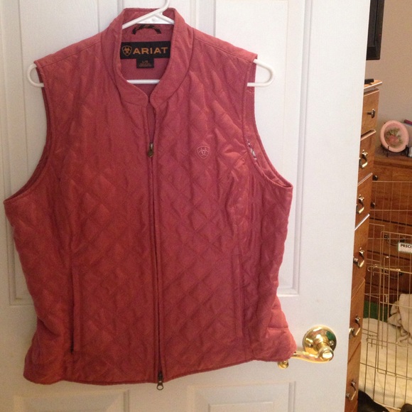 Ariat vest