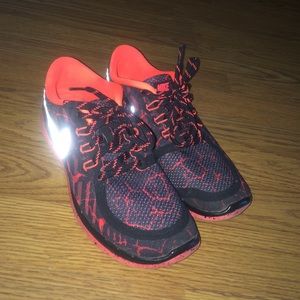 Nike free 5.0 lava style shoes