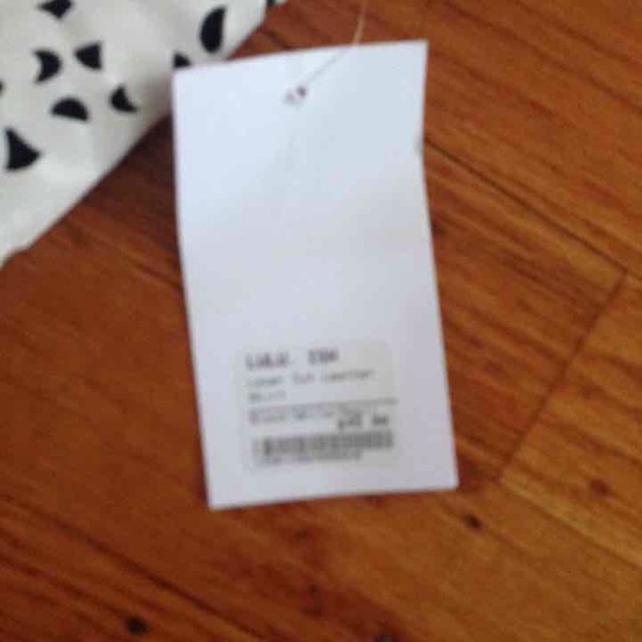 LULU.ISH leather laser cut skirt NWT sz sm - Picture 2 of 4