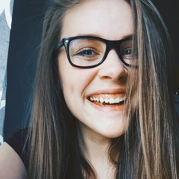 Meet your Posher, Bailey - Picture 1 of 1