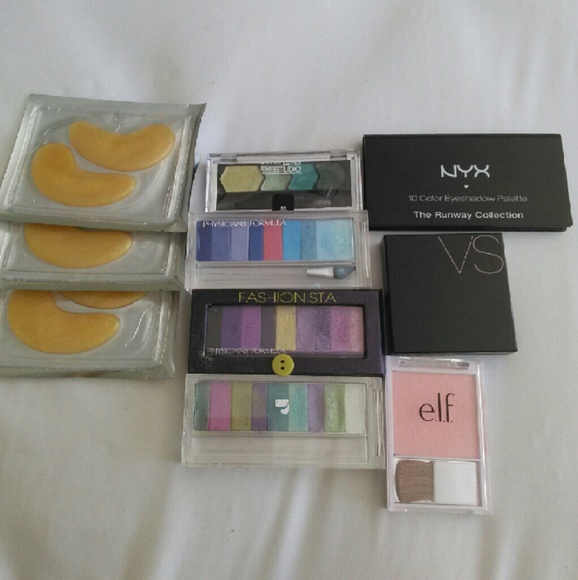 Makeup bundle