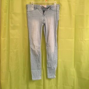 Hollister skinny jeans
