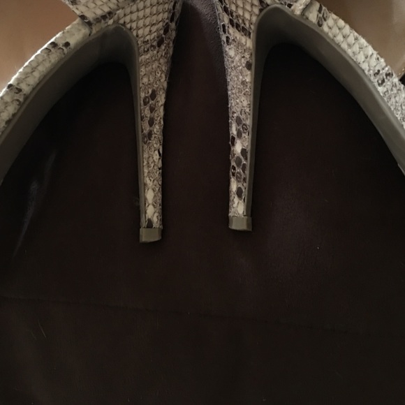 Just Fab Faux Snakeskin Pumps - Picture 2 of 3