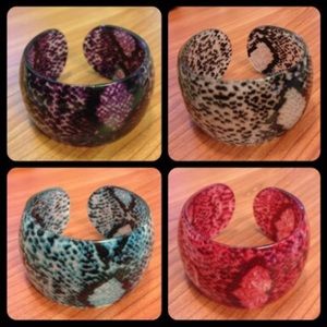 4 acrylic bangles w/ print