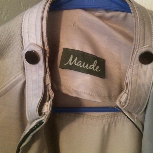 Fun jacket! - Picture 2 of 3