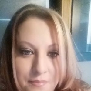 Meet your Posher, Nessa