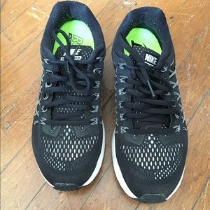 RESERVED Nike Air Zoom Pegasus 32