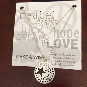 🆕 silver star necklace and earrings