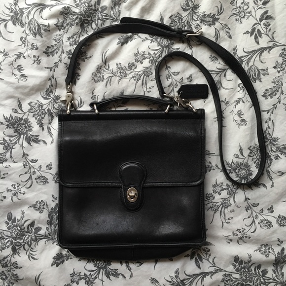 Vintage Coach Willis Messenger Crossbody