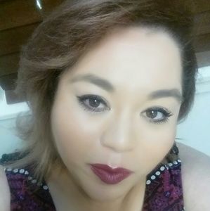 Meet your Posher, Imelda