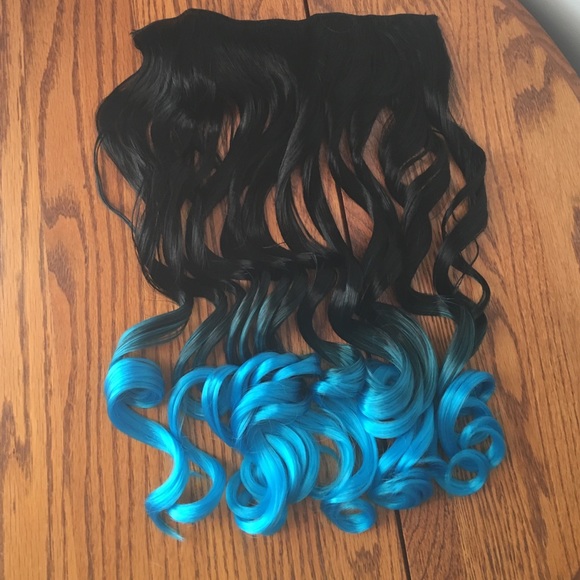 20black and turquoise curly synthetic extensions - Picture 2 of 4