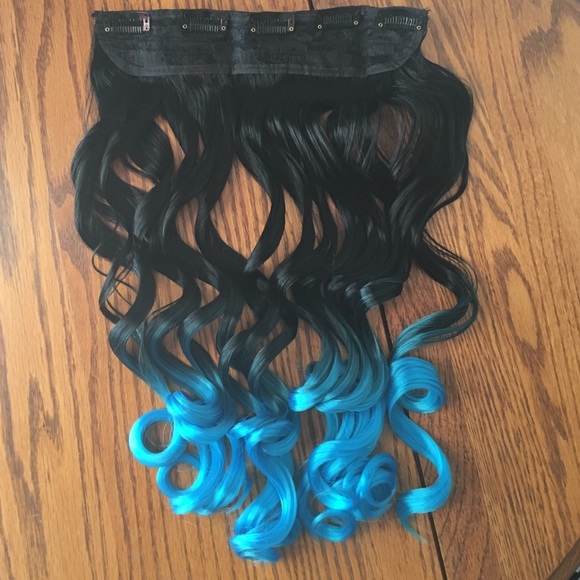 20black and turquoise curly synthetic extensions - Picture 3 of 4