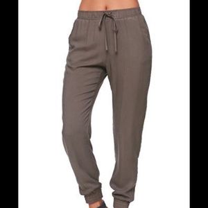 Pacsun LA hearts jogger