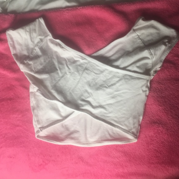 Graphic crop top - Picture 2 of 2