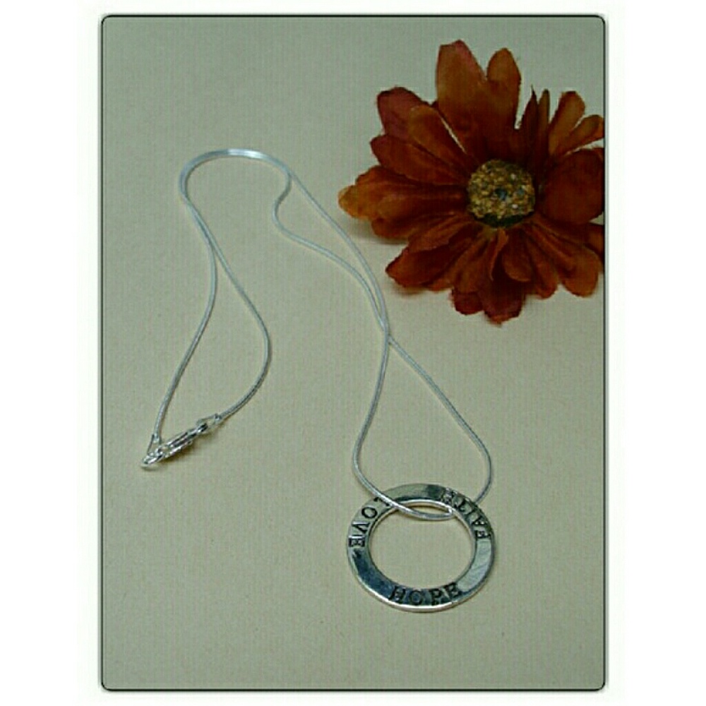 STERLING SILVER LOVE, HOPE, FAITH CIRCLE NECKLACE! - Picture 1 of 6