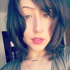 Meet your Posher, Emily