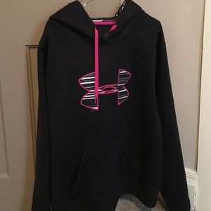 Woman's under armour hoodie