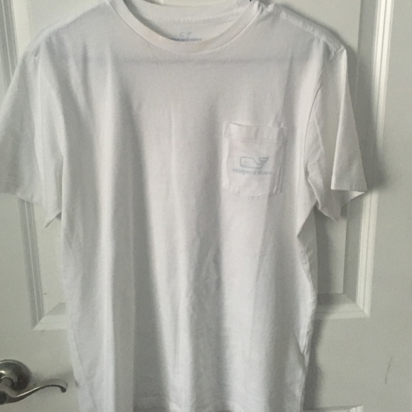 Vineyard vines tshirt