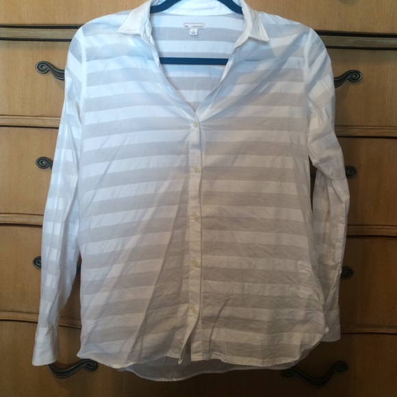GAP button down