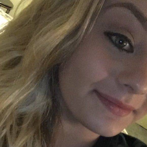 Meet your Posher, Samantha - Picture 1 of 1