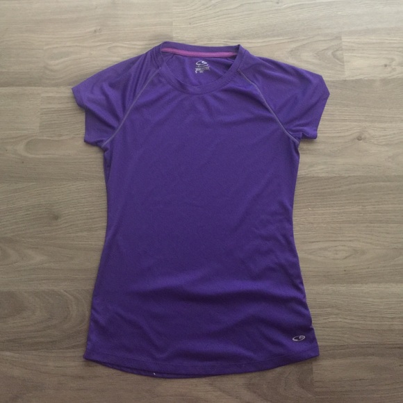 Champion semi fitted workout shirt
