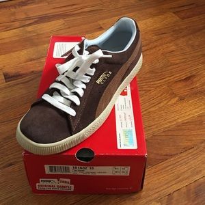 Puma Clyde sneaker 10.5 NOS