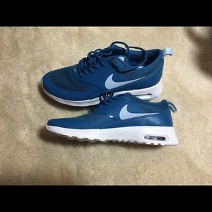 Brand New Nike Air Max Thea