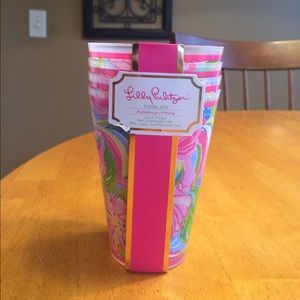 NWT Lilly Pulitzer 12 ounce plastic tumblers