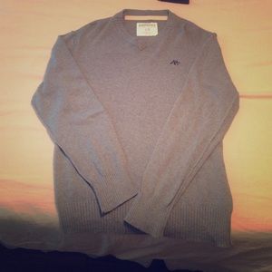 Men's sweater