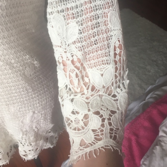 WHITE AE DRESS! - Picture 3 of 4