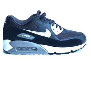 NEW Air Max 90 Essential