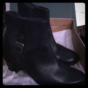 Clarks Black Leather Short Boots New in Box 6M