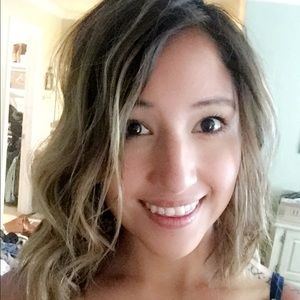 Meet your Posher, Desiree