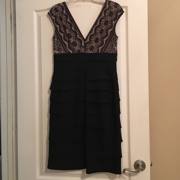Black Flattering Dress - Picture 2 of 3