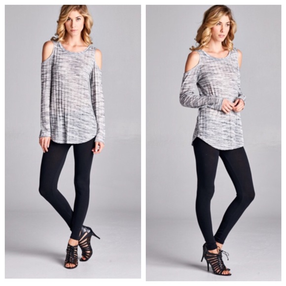 Cold shoulder top ONE HOUR SALE - Picture 2 of 3