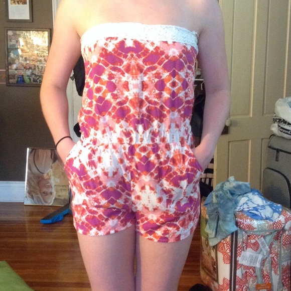Romper - Picture 2 of 2