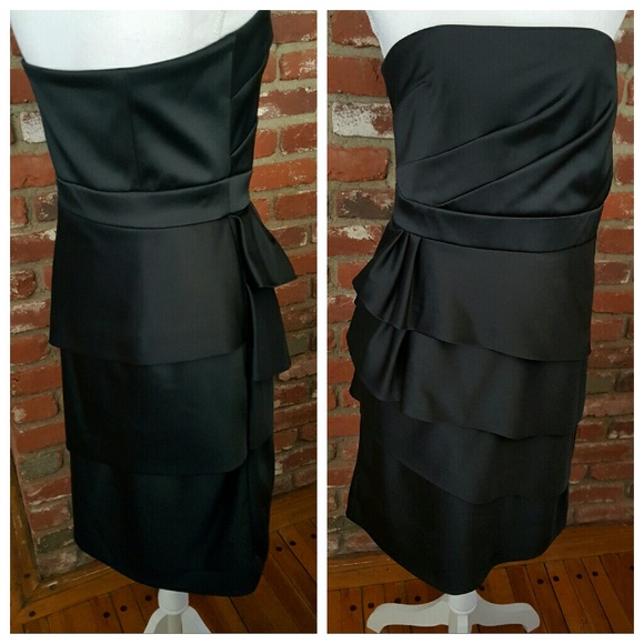 White House Black Market strapless elegant dress - Picture 2 of 5