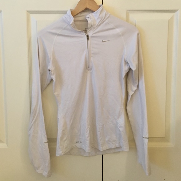 Nike Tops - NIKE white pullover