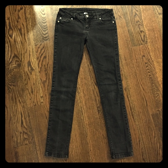 Black skinny jeans