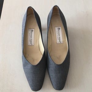 Etienne Aigner  Taylor pump