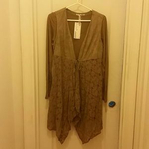 Miilla Sage Long Sleeve Inset with Lace Overlay