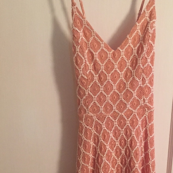 Pink and White BRAND NEW Kimchi Blue Dress