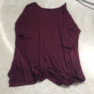 Short sleeved burgundy top