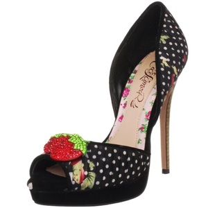 Cecelia L'amour Juls Polka Dot Strawberry Pump 🆕