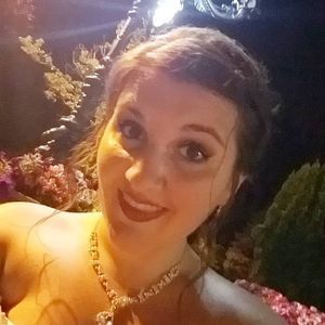 Meet your Posher, Olivia