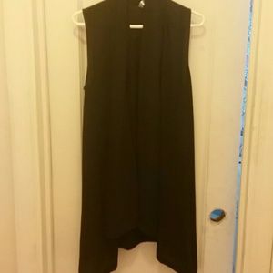 Black Sidetail Vest