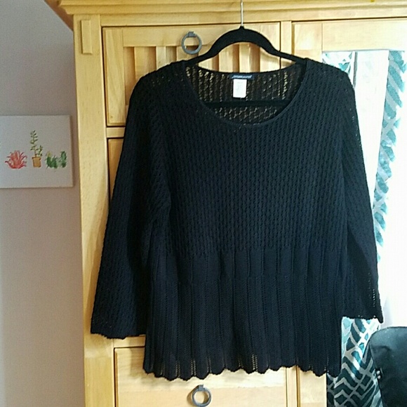 Open knit black sweater - Picture 1 of 4