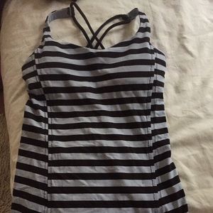 Lululemon workout tank with bra pads
