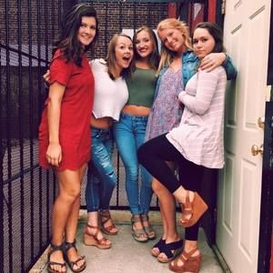 Meet your Posher, Sydni